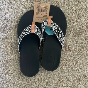 Reef ortho-bounce woven black/white flip flops